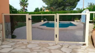 Cerramientos y vallas Alucardona Pvc y Aluminios, S.L