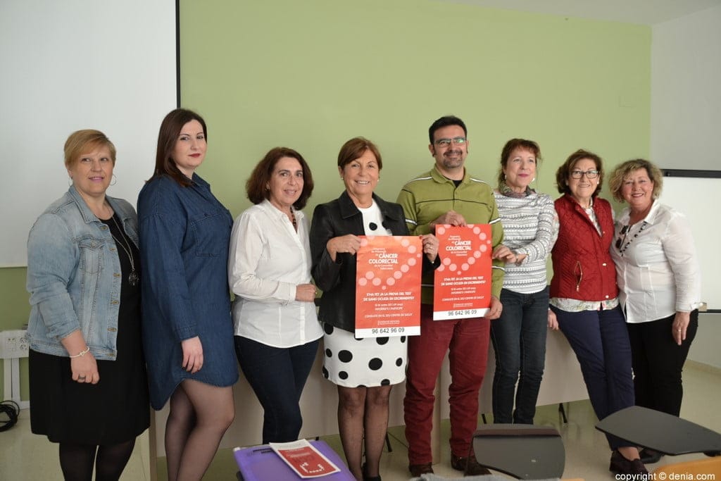 charla sobre cancer colorectal en denia