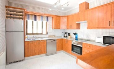 Cocina amplia y abierta Quality Rent a Villa