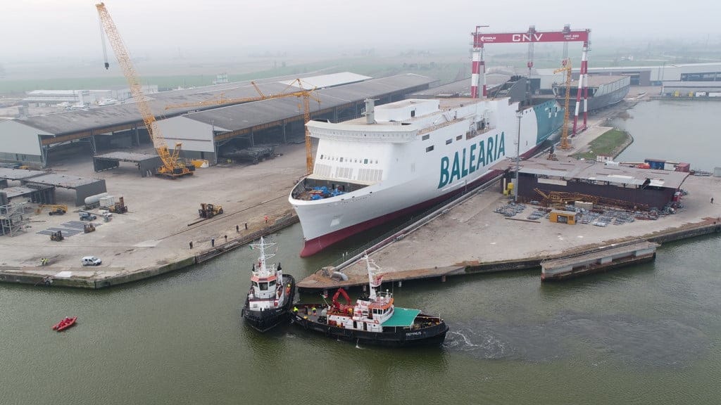 construccion del ferry hypatia de alejandria en italia