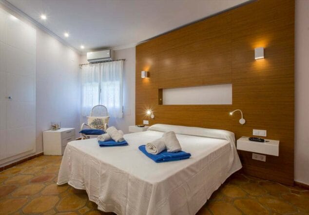 dormitorio matrimonio aguila rent a villa