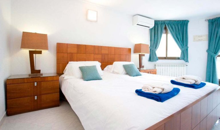 Dormitorio principal Quality Rent a Villa
