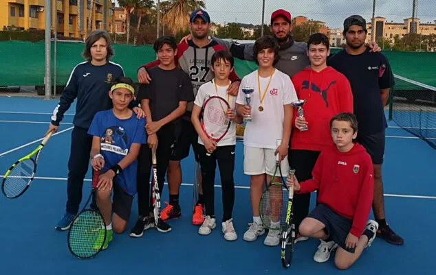 La Escuela de Tenis del Club Tenis Dénia celebró su 'Torneo Trimestral Primavera' 3 grupo 4 chicos
