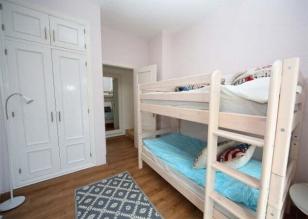 habitacion con armario vacation villas