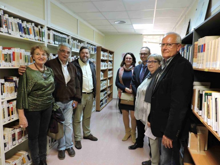 Inauguración del nuevo espacio de lectura para mayores de Dénia