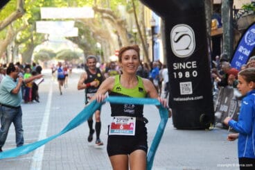 Mª Isabel Ferrer entrando en meta