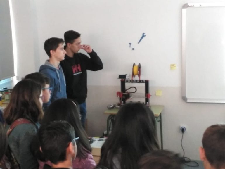 Presentación de proyectos en la Semana Cultural del IES Número 3