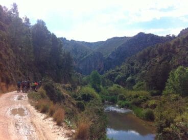 Rutas en bicicletas en Aventura Pata Negra