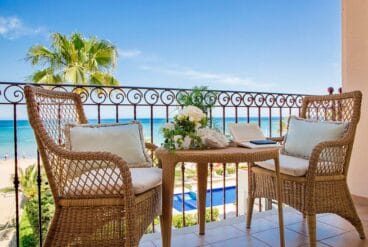 terraza con vistas al mar hotel los angeles