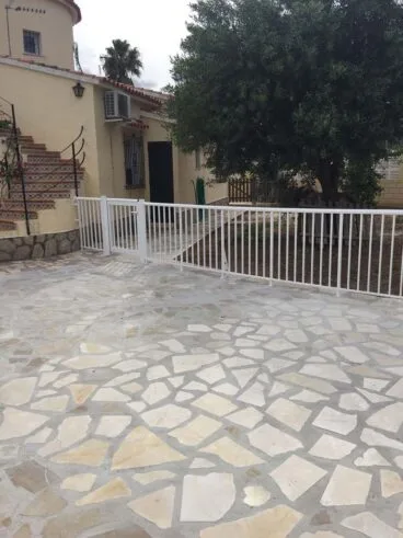 Vallas para el jardín Alucardona Pvc y Aluminios, S.L