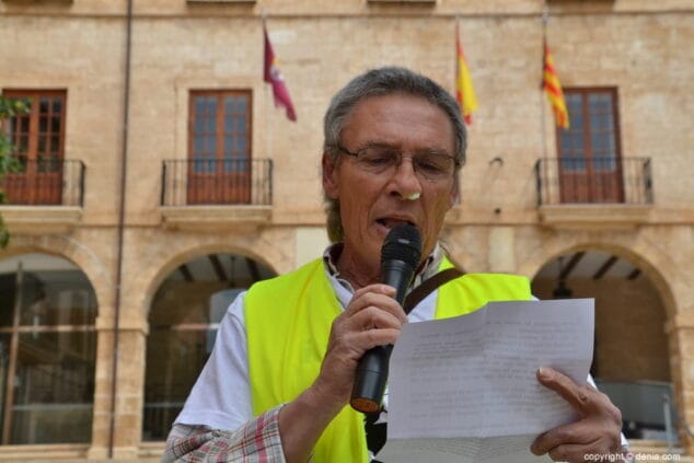 03 manifestacion iaioflautas de la marina alta en denia