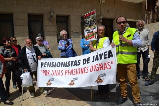 11 manifestacion iaioflautas de la marina alta en denia