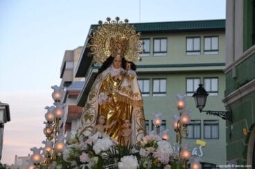 Procesión de los Desamparados Dénia 2018 – La Virgen en el colegio Maristas