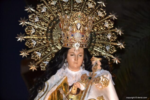 33 procesion de los desamparados denia 2018 la virgen con el nino