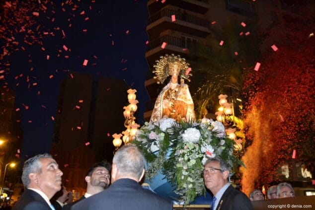 35 procesion de los desamparados denia 2018 confetti