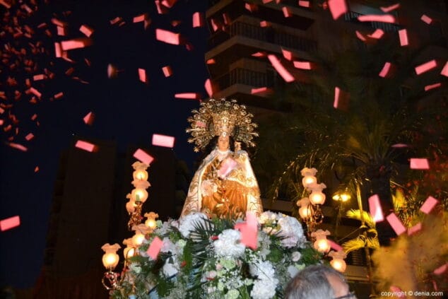 37 procesion de los desamparados denia 2018 confetti