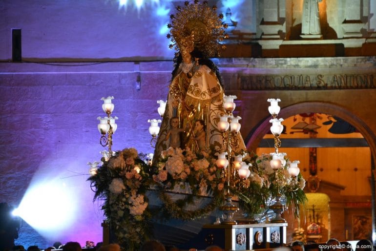 Procesión de los Desamparados Dénia 2018 - llegada a la iglesia