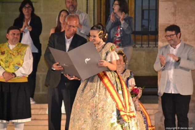 54 eleccion falleras mayores de denia 2019 entrega del nombramiento a amparo