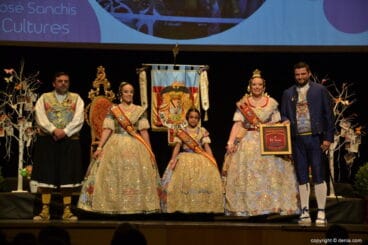 Despedida de las falleras mayores de Dénia 2018 – Reconocimientos a los artistas falleros