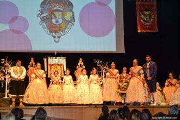 Despedida de las falleras mayores de Dénia 2018 – Baix la Mar gana el desfile de la ofrenda