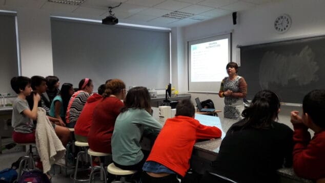 charla sobre nutricion a los alumnos del ies numero 3