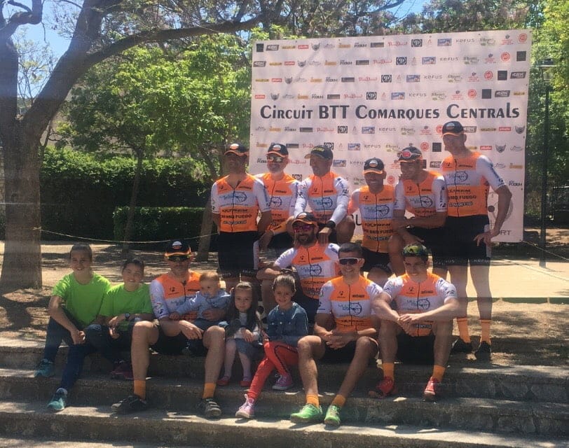 ciclistas del multiesport ucmontgo en benicandell