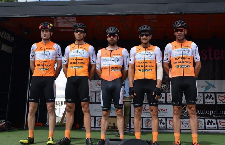 Ciclistas del Multiesport-UCMontgo en la Vuelta a Cuenca