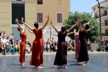 dansant a la marina en la plaza del consell