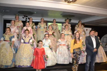 desfile de candidatas a falleras mayores de denia