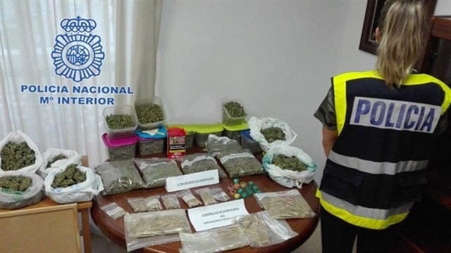 Desarticulan un punto de venta de droga al menudeo en el centro de Dénia 1 desmantelan un punto de venta de droga en denia