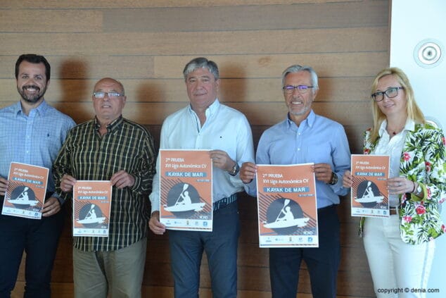 el presidente jaime portoles con el edil de deportes y otros directivos del rcn denia