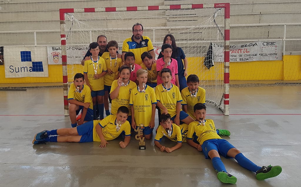 Los alevines “B” de la EM de Fútbol Sala Dénia nuevos campeones provinciales 1 equipo alevin b de la em futbol sala denia