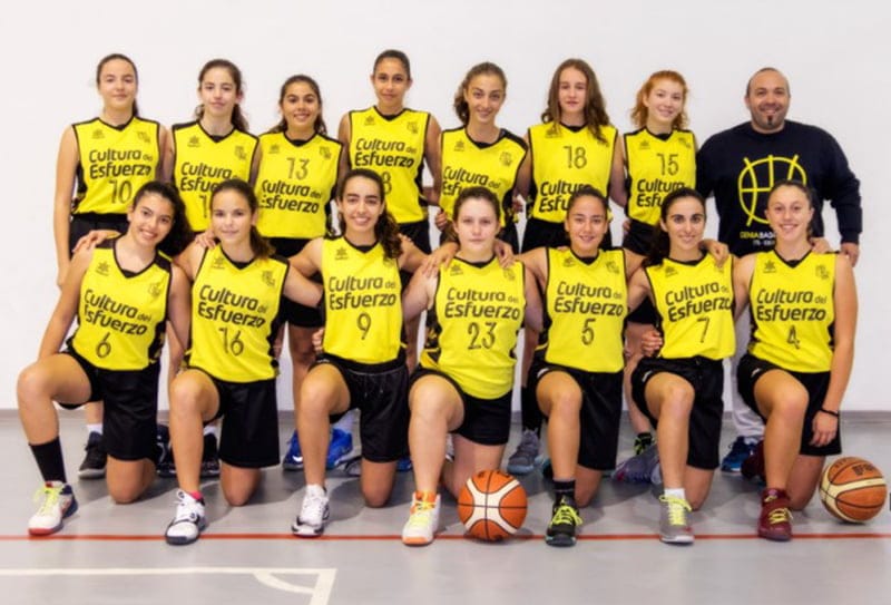 Victoria amarga para las cadetes del Dénia Básquet ante el Fundación Lucentum (39-41) 1 equipo cadete femenino 2003