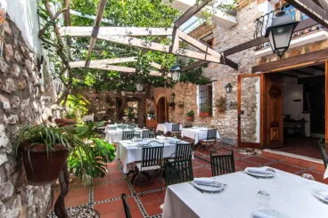 jardines del hotel nou roma