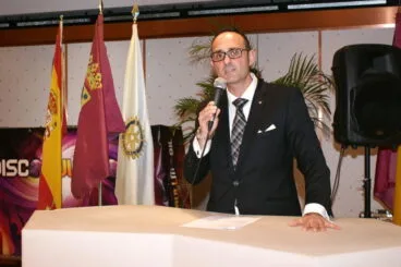 javier segui durante la cena benefica del rotary