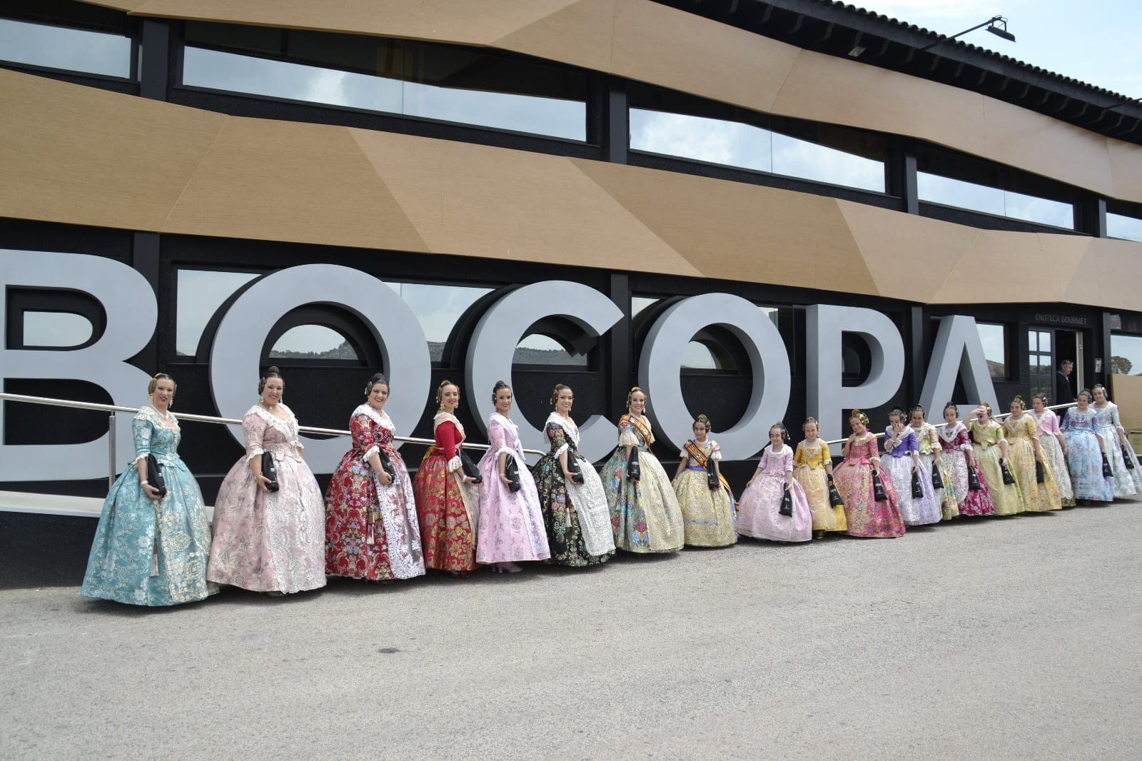 las candidatas a ffmm en bodegas bocopa