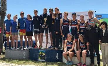 las dianeses en el segundo cajon del podio