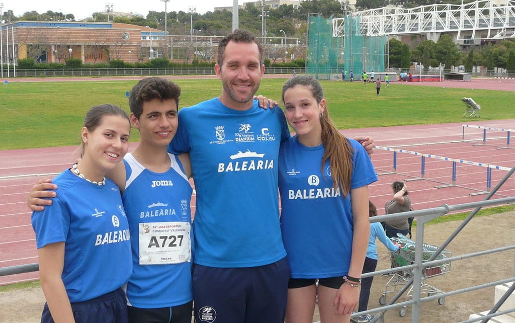 Ángela Moltó y Ana Muñoz, campeona y subcampeona provincial cadete de pruebas combinadas 1 marc banuls con angela molto ana munoz y alejandro moreno
