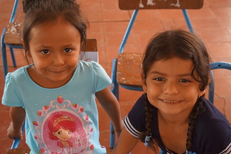 Niñas de una comunidad de Nicaragua