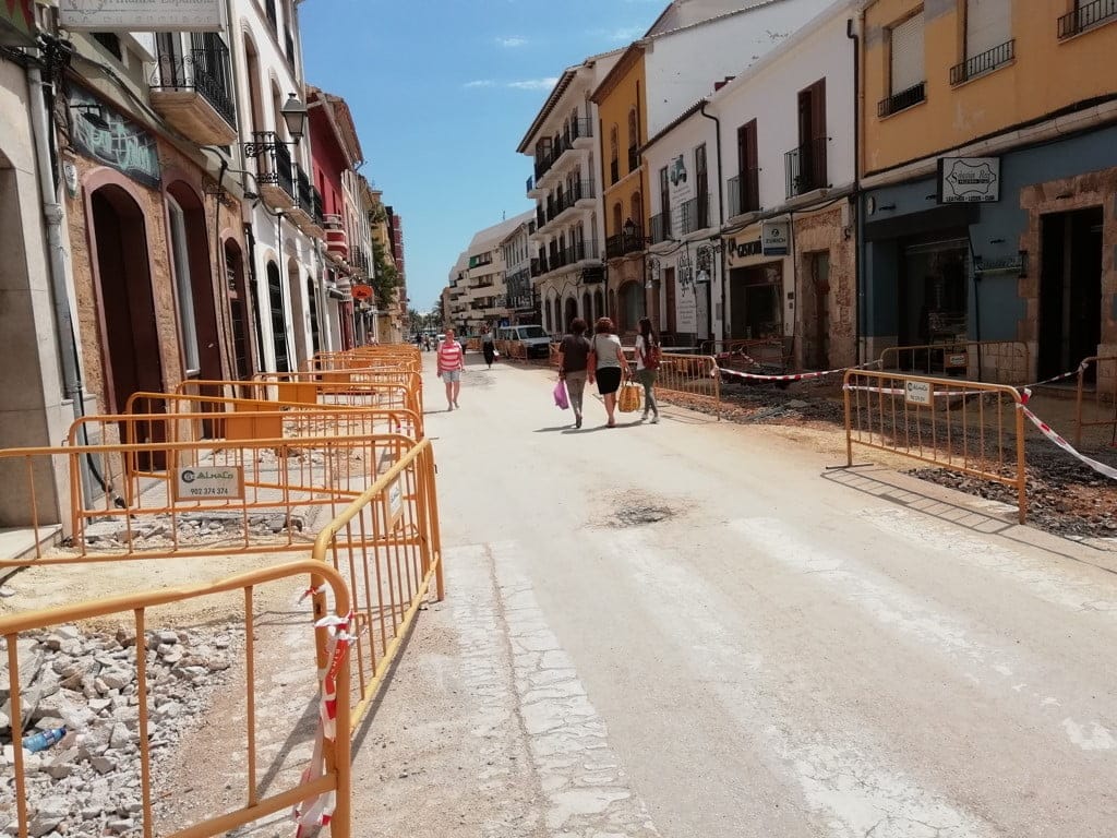 GDCU se ofrece para acompañar al equipo de gobierno a negociar con la Conselleria la paralización de las obras 1 obras del plan confianza en la calle la mar