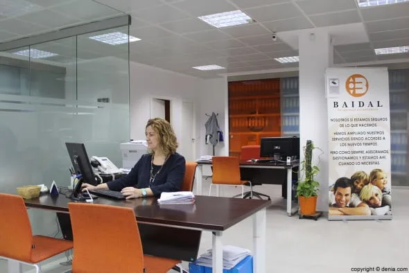 Seguros Baidal te ofrece el mejor asesoramiento con agentes exclusivos de Catalana Occidente 2 oficina seguros baidal 590x394