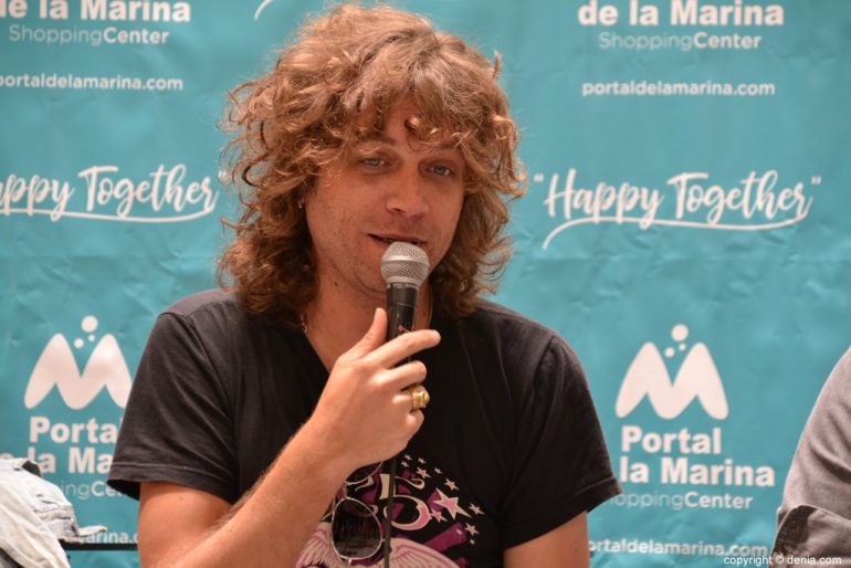 Ovidi, from Los Zigarros, at the presentation of the Montgorock Festival