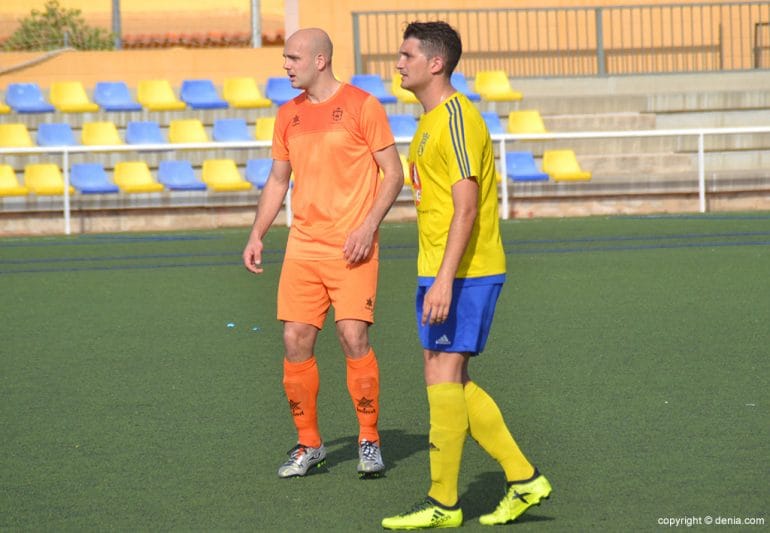 Pablo Vidal seco a Sergio Poveda