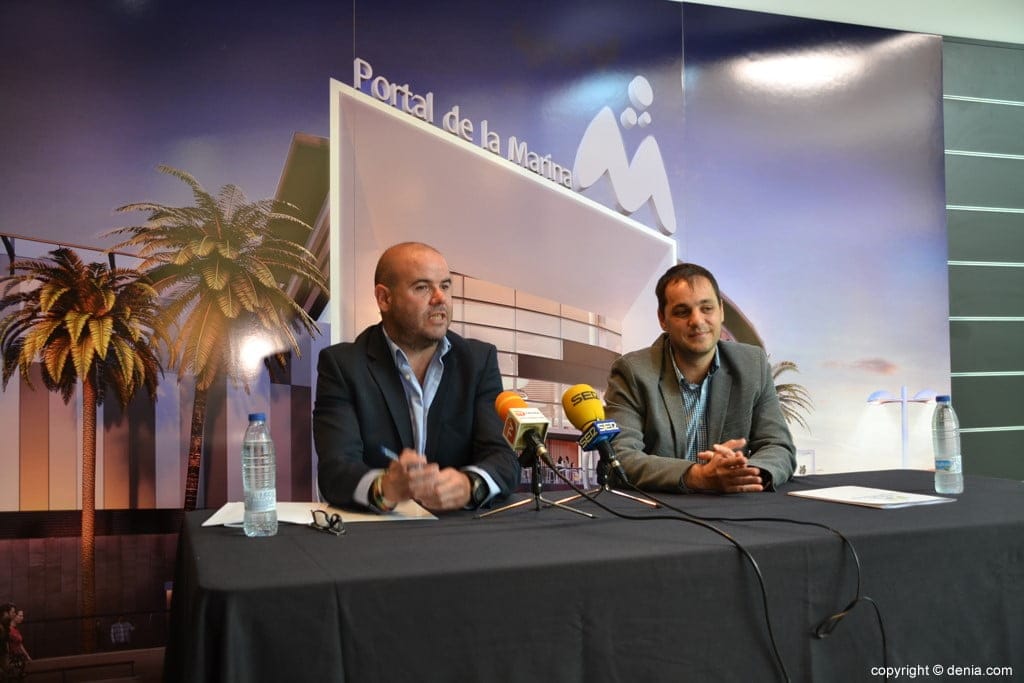rueda de prensa sobre las reformas del centro comercial portal de la marina