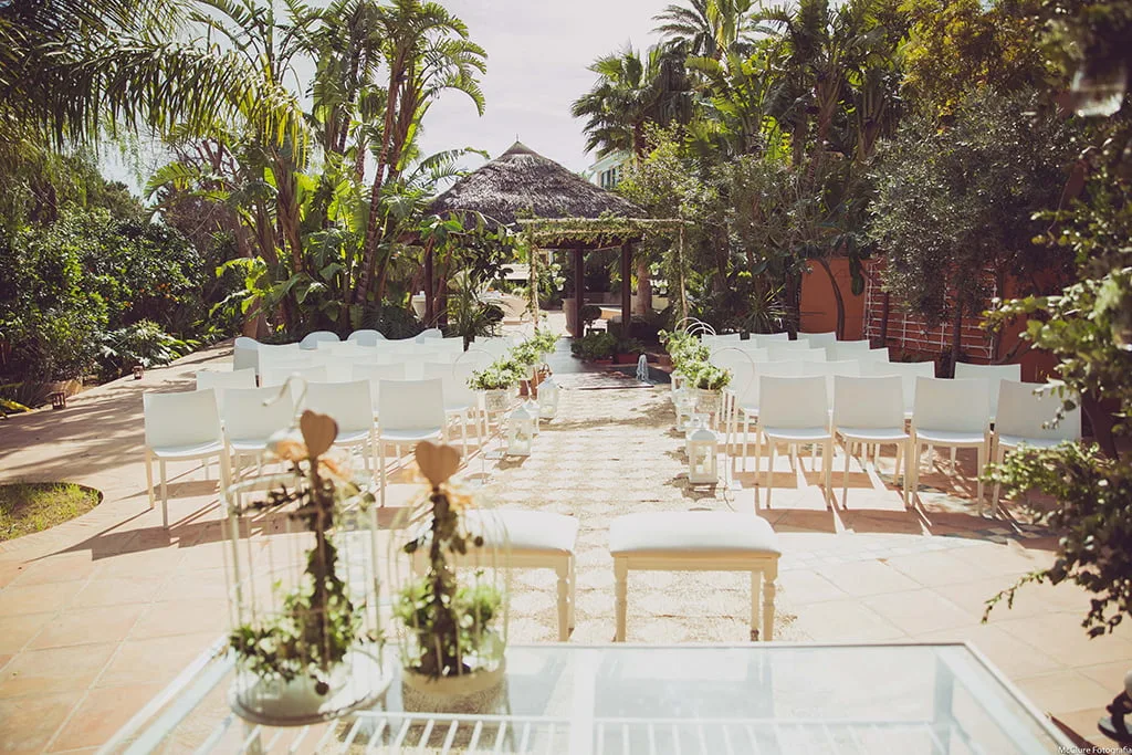 un entorno bonito y romantico hotel les rotes