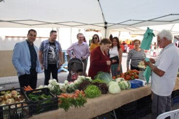 Visita de las autoridades a la feria