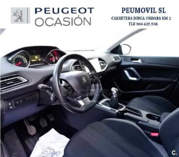 Volante y detalles Interior del vehículo ocasión PEUGEOT 308 Peumovil