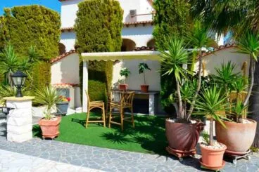 Zona ajardinada Euroholding