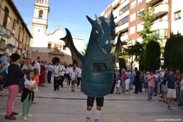 02 bailes del corpus denia 2018 dragon
