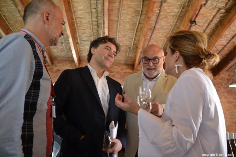 II Mostra de Vins Singulars i de Poble - Mara Bañó habla con Francesc Colomer